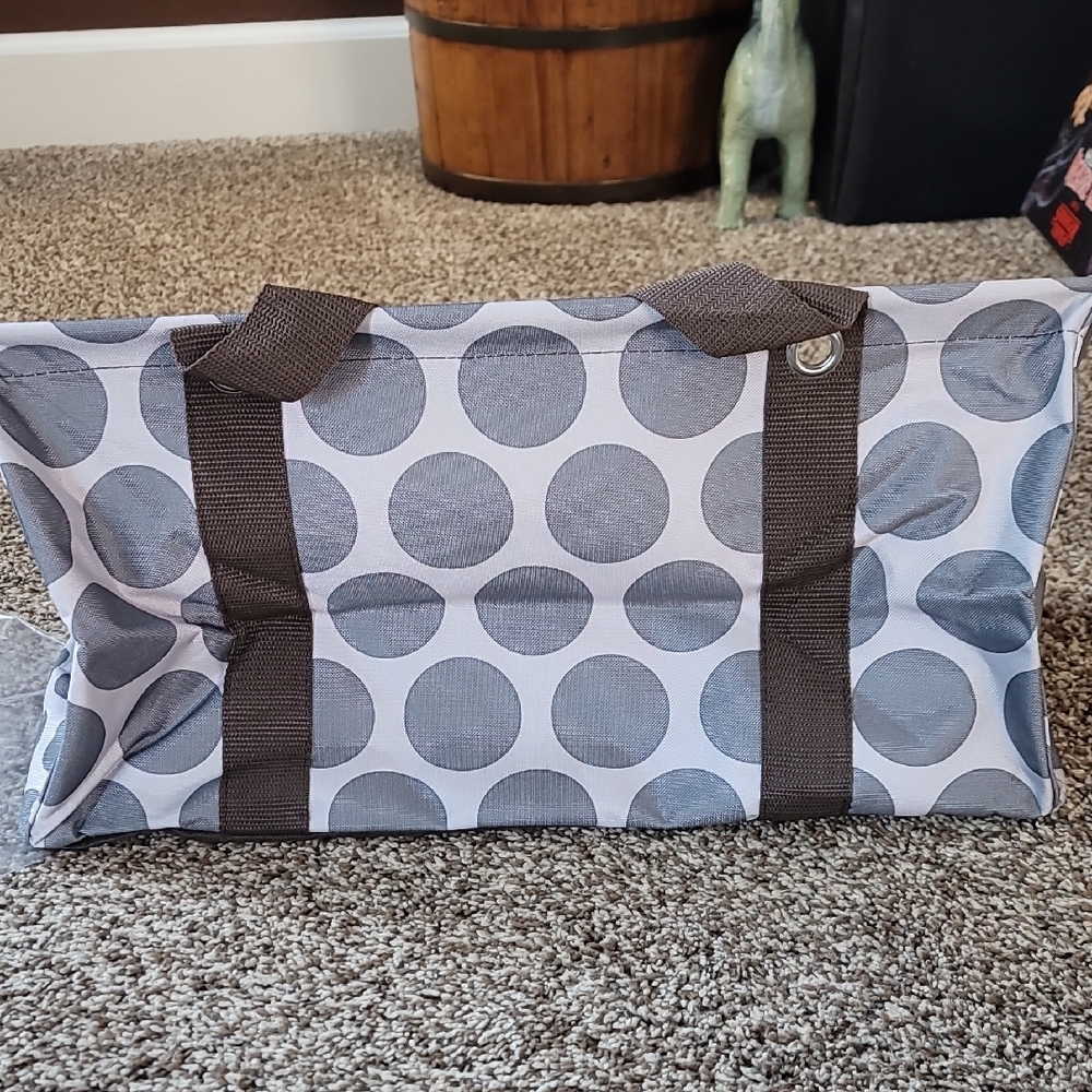 Thirty-One Medium Utility Tote - Set Of 2
